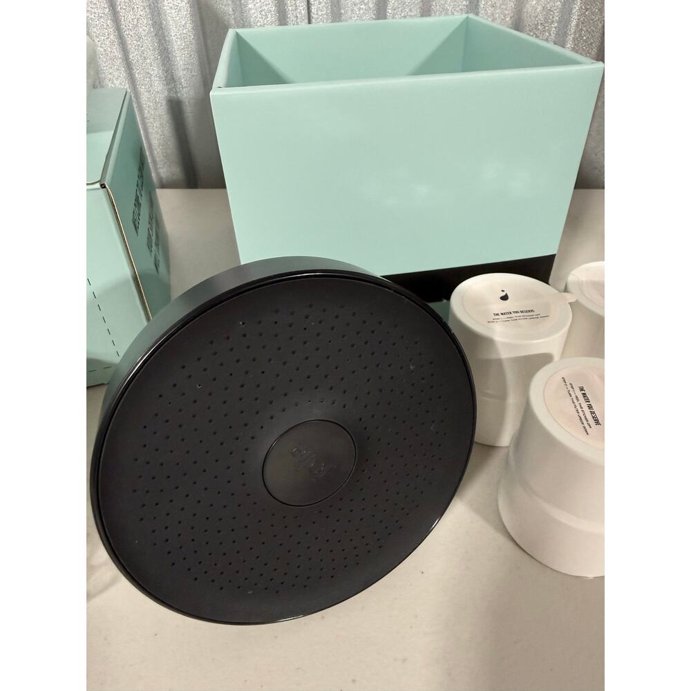 Jolie Filtered Showerhead Black with Replacement Filters - Picture 6 of 6